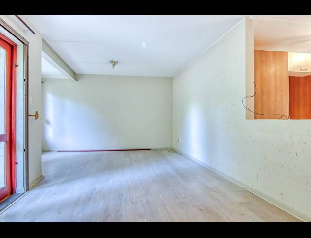 3 BEDROOM APARTMENT TO LET IN FERNDALE